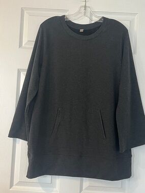 Hyba Women's Crewneck Pullover Sweatshirt - Charcoal